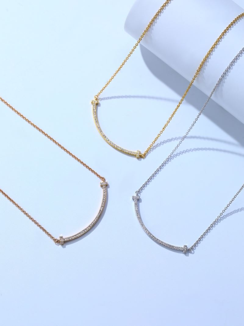 Unclassified Brand Necklaces